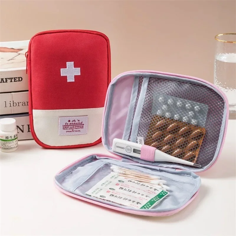Portable First Aid Kit Bags Me - огляд і ціна Outdoor Camping Stores